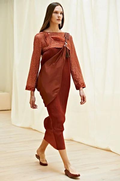 Look 5